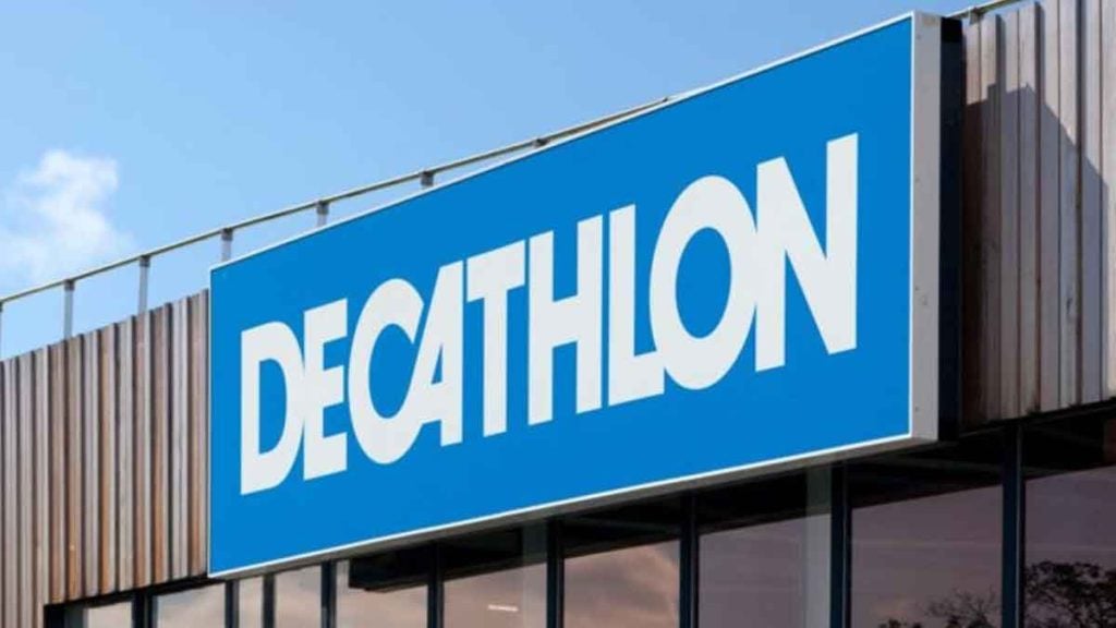Plus élégant qu’un jogging, ce pantalon ample Decathlon sera partout au printemps 2026