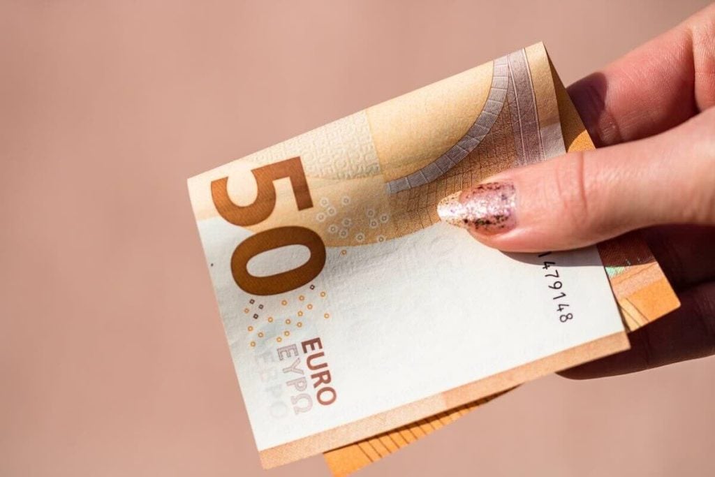 interdit les virements